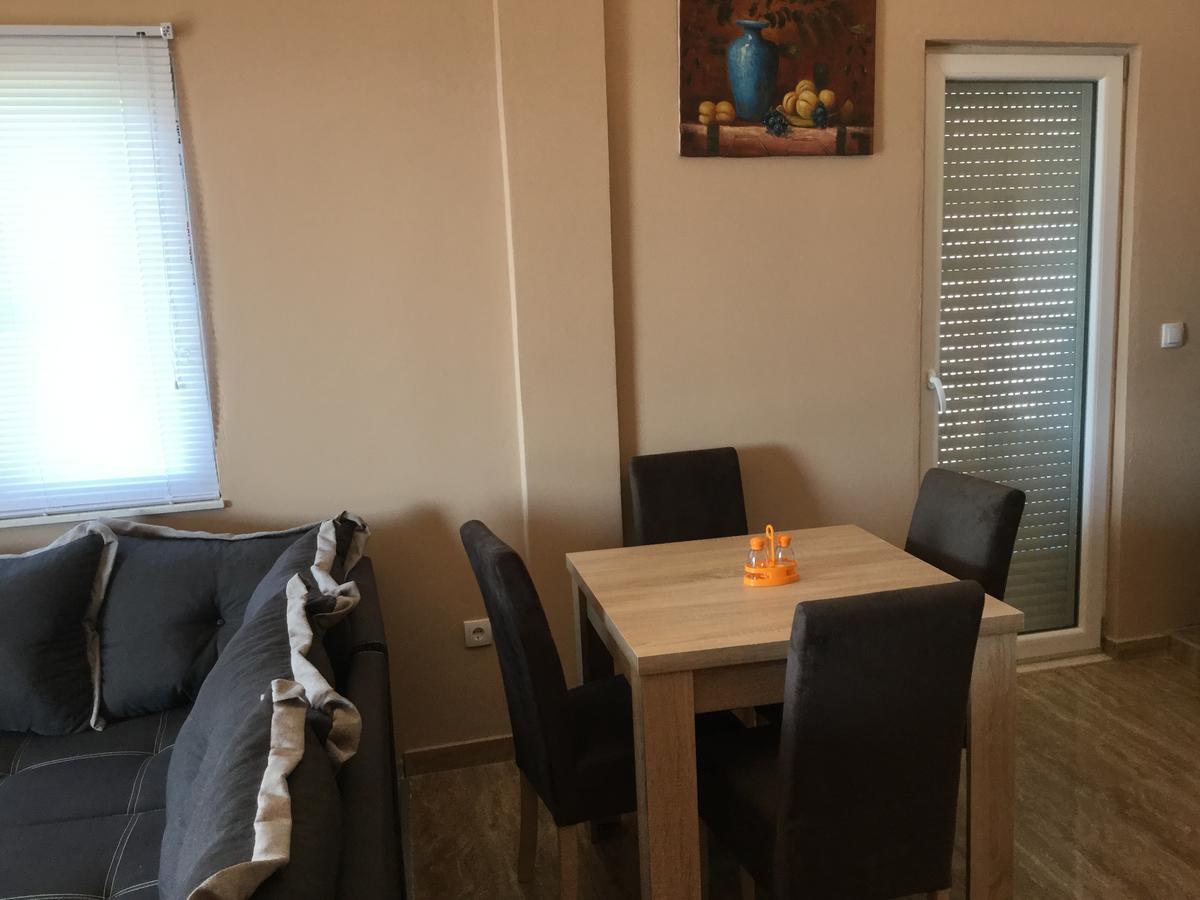 Apartments Ismy ウルツィニ エクステリア 写真